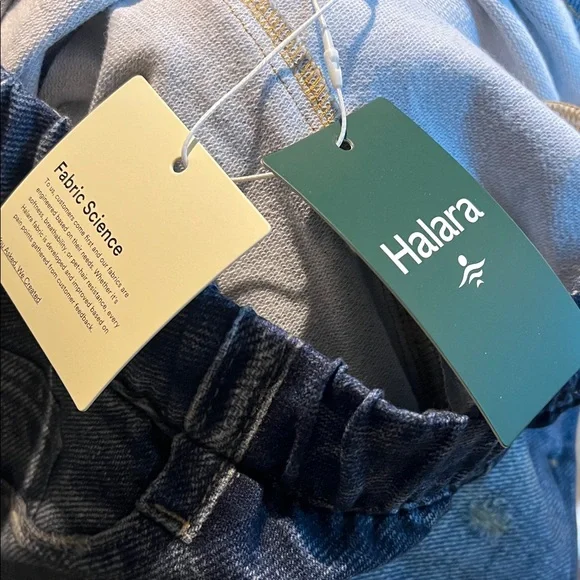 HALARA Wide-Leg Sweat Pant Jeans in Dark Blue Fade - Picture 11 of 12